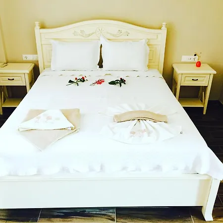 Отель Portakal Butik 3*
